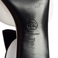 Chanel White/Black Leather and Velvet Cap-Toe Bow Cut-Out Ankle Boots Size 41