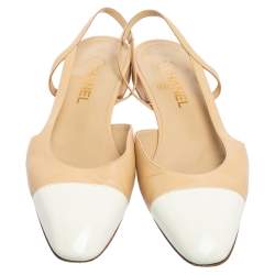 مملوكة مسبقًا Chanel Beige/White Patent And Leather Cap Toe Slingback Sandals Size 41