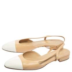 مملوكة مسبقًا Chanel Beige/White Patent And Leather Cap Toe Slingback Sandals Size 41