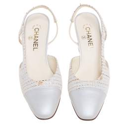 Pre Owned حذاء كعب عالي شانيل تويد وجلد أبيض/رصاصي بحزام للكاحل مقاس 39