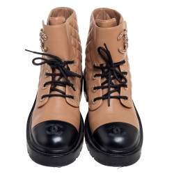 Pre Owned Chanel Brown/Black Quilted Leather CC Cap Toe Chain Link Logo Combat Boots Size 39.5