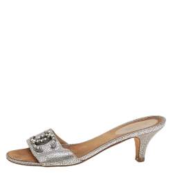 Pre Owned Chanel Silver Textured Leather CC Embellished Slide Sandals Size 37