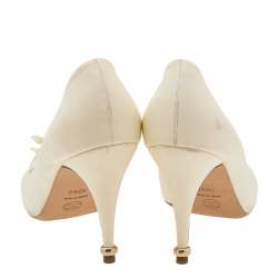 Pre Owned Chanel Cream Leather Camellia Cap Toe Pumps Size 40.5