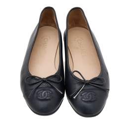 مملوكة مسبقًا Chanel Black Leather CC Cap Toe Bow Ballet Flats Size 39