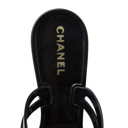 مملوكة مسبقًا Chanel Black Jelly Camellia Thong Flat Sandals Size 40