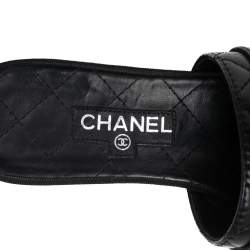 Pre Owned Chanel Black Quilted Leather CC Turn Lock Platform Slide Sandals Size 37