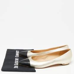 مملوكة مسبقًا Chanel Gold/Black Leather CC Cap Toe Ballet Flats Size 39