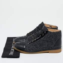 Chanel Navy Tweed And Leather CC Cap Toe Ankle Boots Size 41.5