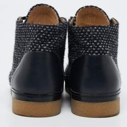 Chanel Navy Tweed And Leather CC Cap Toe Ankle Boots Size 41.5
