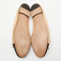 Pre Owned Chanel Beige/Black Leather CC Cap-Toe Bow Ballet Flats Size 41.5