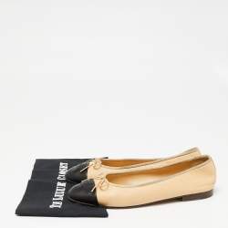 Pre Owned Chanel Beige/Black Leather CC Cap-Toe Bow Ballet Flats Size 41.5