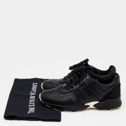 Pre Owned حذاء رياضي شانيل سي سي ساتان وجلد أسود عنق منخفض مقاس 37