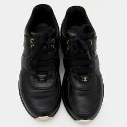 Pre Owned حذاء رياضي شانيل سي سي ساتان وجلد أسود عنق منخفض مقاس 37