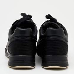 Pre Owned حذاء رياضي شانيل سي سي ساتان وجلد أسود عنق منخفض مقاس 37