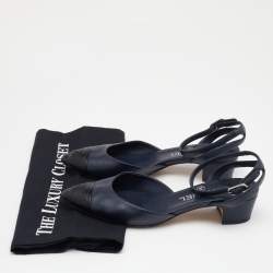 مملوكة مسبقًا Chanel Navy Blue/Black Leather CC Cap Toe Ankle Strap Sandals Size 37