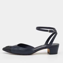 مملوكة مسبقًا Chanel Navy Blue/Black Leather CC Cap Toe Ankle Strap Sandals Size 37