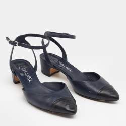 مملوكة مسبقًا Chanel Navy Blue/Black Leather CC Cap Toe Ankle Strap Sandals Size 37