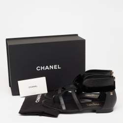 مملوكة مسبقًا Chanel Black Leather Velvet Bow Detail CC Flat Sandals Size 39