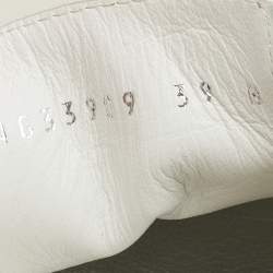 Pre Owned Chanel Off White/Black Leather CC Cap Toe Oxford Sneakers Size 39