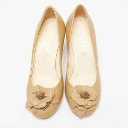 Pre Owned Chanel Beige Leather Camellia  Pumps Size 36