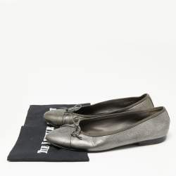 Pre Owned Chanel Metallic Grey Leather CC Cap Toe Bow Ballet Flats Size 39