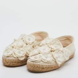 Chanel Off White Canvas CC Camellia Espadrille Flats Size 38
