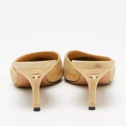 مملوكة مسبقًا Chanel Beige/Black Suede And Canvas Mule Sandals Size 38