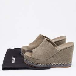 مملوكة مسبقًا Chanel Khaki Canvas CC Wedge Platform Slide Sandals Size 37