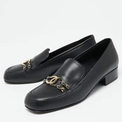 Pre Owned حذاء لوفرز شانيل جلد أسود وصلة سلسلة شعار سي سي سليب أون مقاس 39