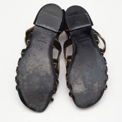 مملوكة مسبقًا Chanel Black/Gold Suede Gladiator Flat Sandals Size 38.5