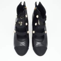 Chanel Black Leather And Fabric CC Ankle Length Boots Size 39.5