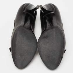 Pre Owned Chanel  Black Canvas And Leather CC Cap Toe Pumps Size 36