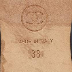 Pre Owned Chanel Black Leather CC Turnlock Sandals Size 38