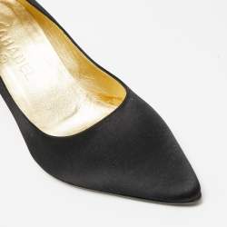 Pre Owned Chanel Black Satin Pointed Toe Pumps Size 41