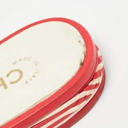 مملوكة مسبقًا Chanel Red/White Leather CC logo Flat Sandals Size 38.5