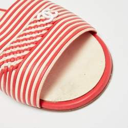 مملوكة مسبقًا Chanel Red/White Leather CC logo Flat Sandals Size 38.5