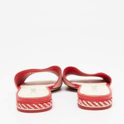 مملوكة مسبقًا Chanel Red/White Leather CC logo Flat Sandals Size 38.5