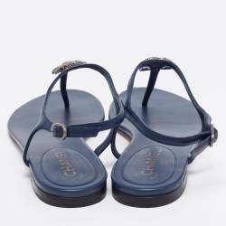 مملوكة مسبقًا Chanel Navy Blue Leather CC Crystal Embellished Flat Thong Sandals Size 41