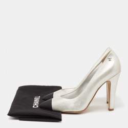 مملوكة مسبقًا حذاء كعب عالي شانيل CC جلد أسود لامع  بمقدمة مستديرة مدببة مقاس 40.5