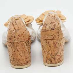 Pre Owned Chanel Off White/Beige Leather and Cork Camellia Block Heel Pumps Size 38