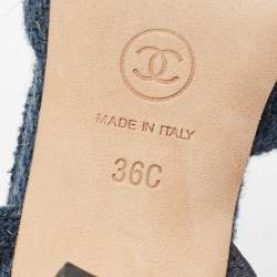 مملوكة مسبقًا صندل شانيل كانفاس وتويد أزرق كحلي/أسود مقدمة سوداء فتحة كعب مقاس 36