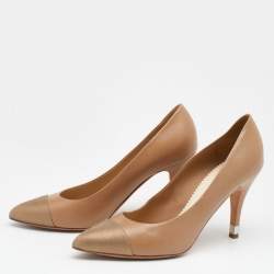 Pre Owned Chanel Beige/Gold Leather Cap Toe CC Pumps Size 40.5