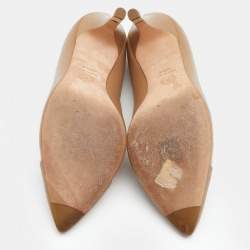 Pre Owned Chanel Beige/Gold Leather Cap Toe CC Pumps Size 40.5