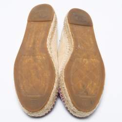 مملوكة مسبقًا Chanel Red/Beige Suede Pearls Embellished CC Espadrille Flats Size 39