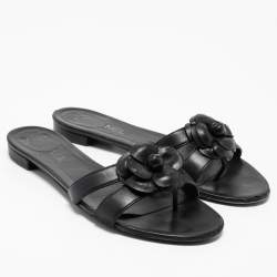 مملوكة مسبقًا Chanel Black Leather Camellia Flat Slides Size 41
