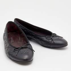 مملوكة مسبقًا حذاء باليرينا فلات شانيل جلد مبطن أسود سي سي بفيونكة مقاس 39