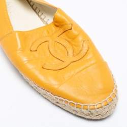Pre Owned Chanel Mustard Leather CC Espadrille Flats Size 39
