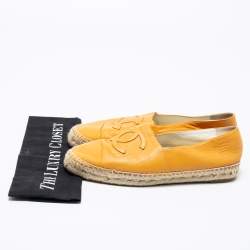 Pre Owned Chanel Mustard Leather CC Espadrille Flats Size 39
