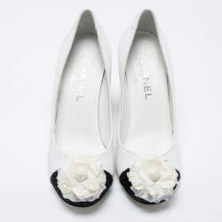 Pre Owned Chanel Black/White Sequins Escarpins Camellia CC Pumps Size 38.5