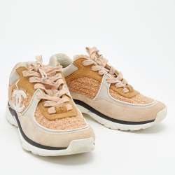 Pre Owned حذاء رياضي شانيل سويدي وتويد متعدد الألوان عنق منخفض شعار سي سي مقاس 38